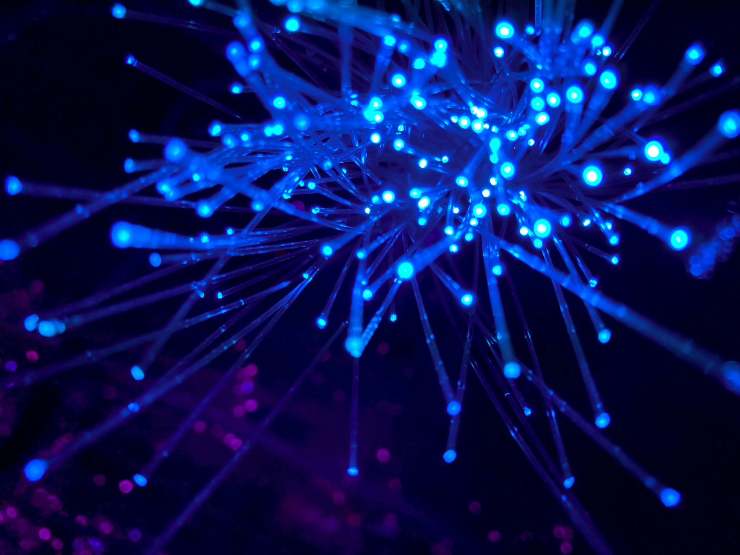 LLM’s kunnen nu redeneren buiten taal: Onderzoekers introduceren zacht denken om discrete tokens te vervangen door continue conceptuele embeddings.