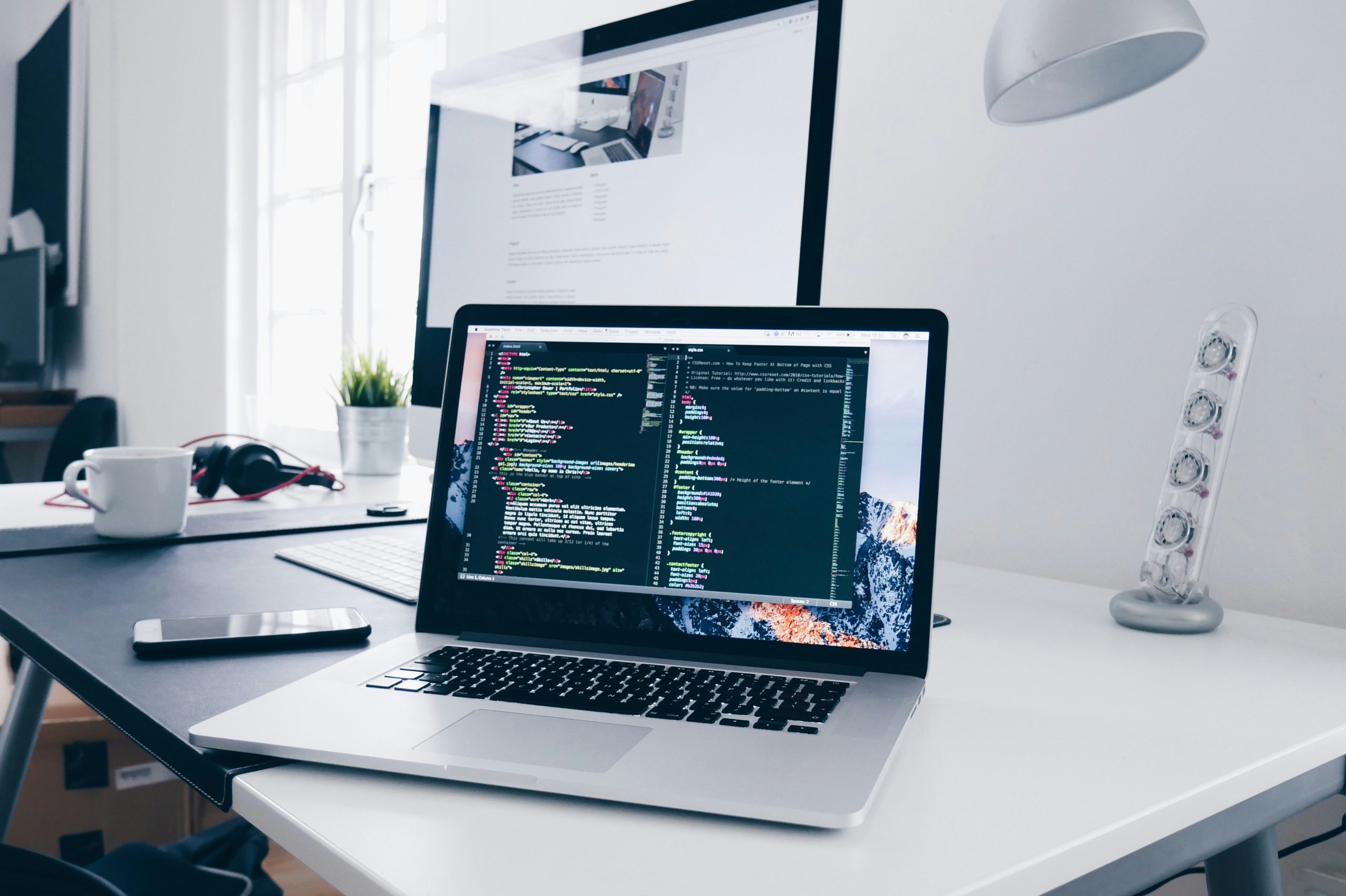 Het trainen van LLM-agenten is net stabieler geworden: Onderzoekers introduceren StarPO-S en RAGEN om multi-turn redeneren en instorting in reinforcement learning aan te pakken.